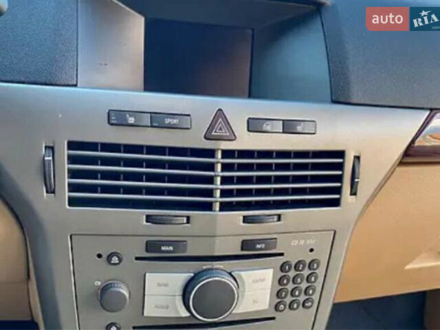 Бежевый Опель Астра, объемом двигателя 1.8 л и пробегом 185 тыс. км за 4900 $, фото 12 на Automoto.ua