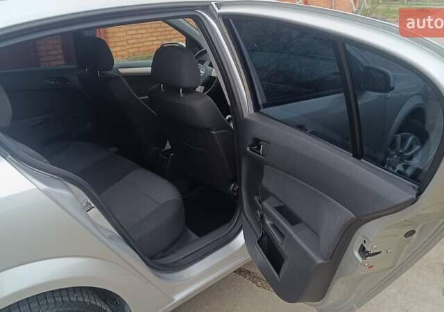 Бежевый Опель Астра, объемом двигателя 1.6 л и пробегом 245 тыс. км за 5350 $, фото 15 на Automoto.ua