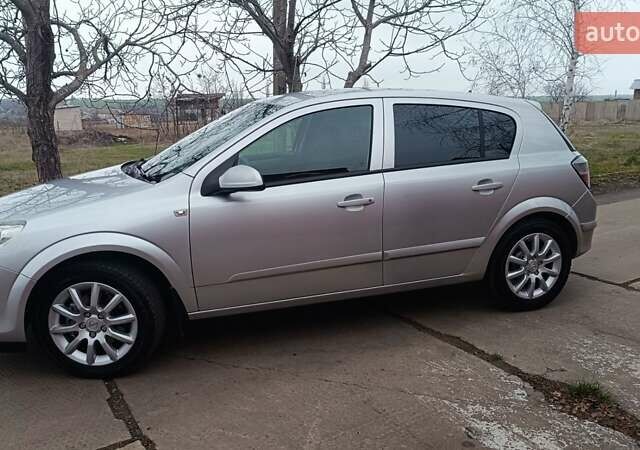 Бежевый Опель Астра, объемом двигателя 1.6 л и пробегом 245 тыс. км за 5350 $, фото 5 на Automoto.ua