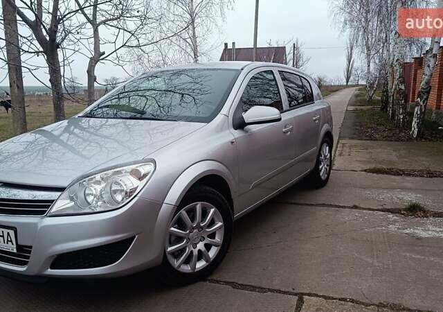 Бежевый Опель Астра, объемом двигателя 1.6 л и пробегом 245 тыс. км за 5350 $, фото 8 на Automoto.ua