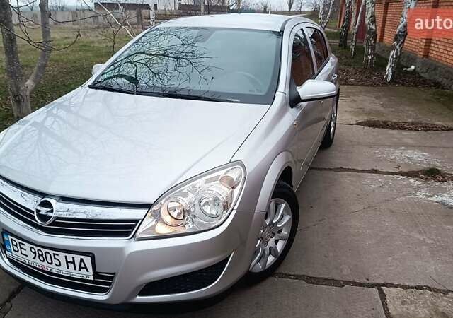 Бежевый Опель Астра, объемом двигателя 1.6 л и пробегом 245 тыс. км за 5350 $, фото 2 на Automoto.ua