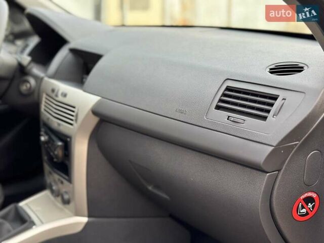 Бежевый Опель Астра, объемом двигателя 1.4 л и пробегом 45 тыс. км за 6300 $, фото 23 на Automoto.ua