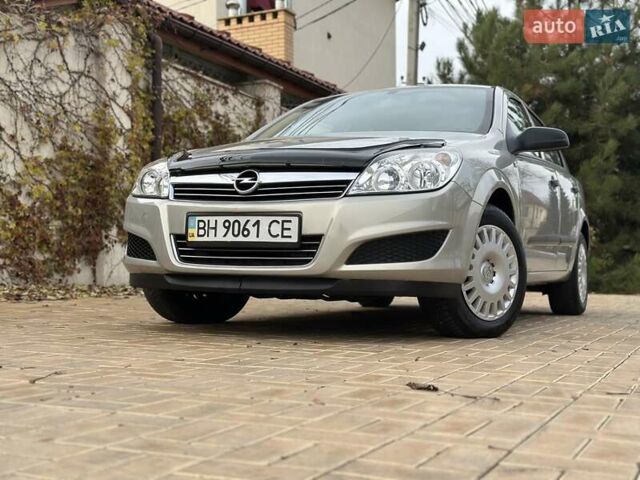 Бежевый Опель Астра, объемом двигателя 1.4 л и пробегом 45 тыс. км за 6300 $, фото 1 на Automoto.ua