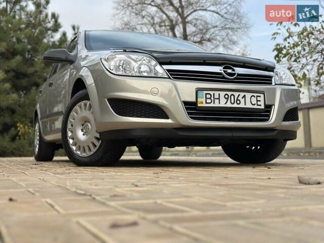 Бежевый Опель Астра, объемом двигателя 1.4 л и пробегом 45 тыс. км за 6300 $, фото 5 на Automoto.ua