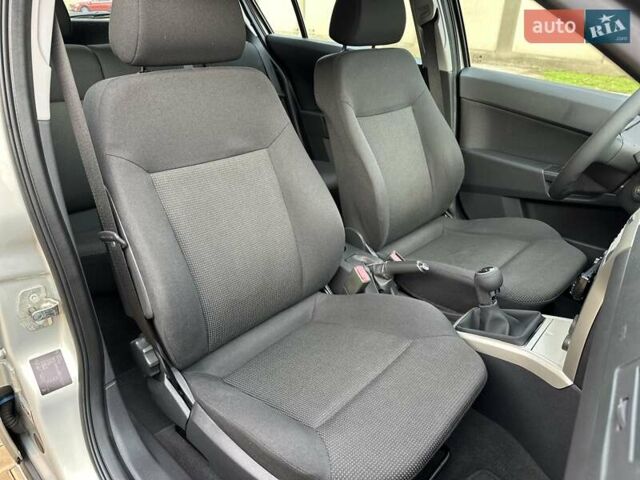 Бежевый Опель Астра, объемом двигателя 1.4 л и пробегом 45 тыс. км за 6300 $, фото 24 на Automoto.ua