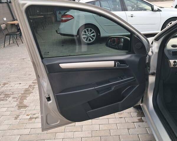 Опель Астра 2008 в Червонограде на Automoto.ua Бежевый Опель Астра, объемом двигателя 1.6 л и пробегом 340 тыс. км за 4600 $, фото 20 на Automoto.ua