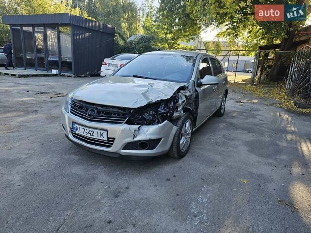 Бежевий Опель Астра, об'ємом двигуна 1.6 л та пробігом 150 тис. км за 2500 $, фото 3 на Automoto.ua