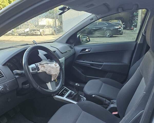Бежевий Опель Астра, об'ємом двигуна 1.6 л та пробігом 150 тис. км за 2500 $, фото 13 на Automoto.ua