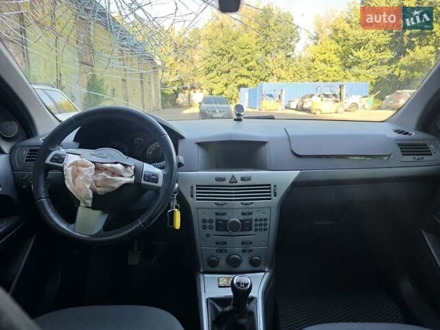 Бежевий Опель Астра, об'ємом двигуна 1.6 л та пробігом 150 тис. км за 2500 $, фото 18 на Automoto.ua