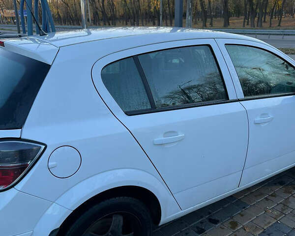 Бежевий Опель Астра, об'ємом двигуна 1.6 л та пробігом 180 тис. км за 5700 $, фото 2 на Automoto.ua