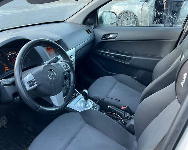 Бежевий Опель Астра, об'ємом двигуна 1.6 л та пробігом 180 тис. км за 5700 $, фото 6 на Automoto.ua