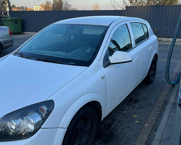 Бежевий Опель Астра, об'ємом двигуна 1.6 л та пробігом 180 тис. км за 5700 $, фото 4 на Automoto.ua