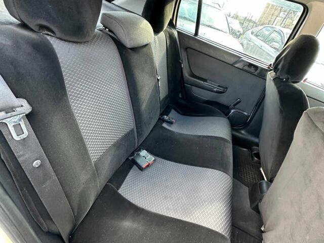 Бежевый Опель Астра, объемом двигателя 1.4 л и пробегом 380 тыс. км за 2700 $, фото 5 на Automoto.ua