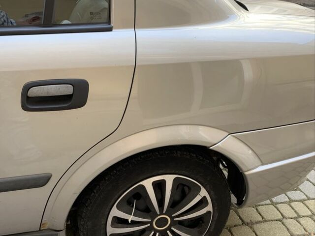 Бежевый Опель Астра, объемом двигателя 1.4 л и пробегом 132 тыс. км за 3414 $, фото 6 на Automoto.ua