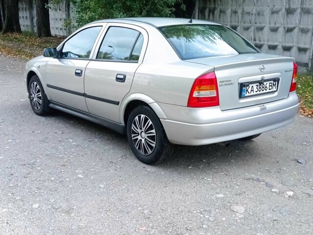 Бежевый Опель Астра, объемом двигателя 1.6 л и пробегом 210 тыс. км за 4000 $, фото 4 на Automoto.ua