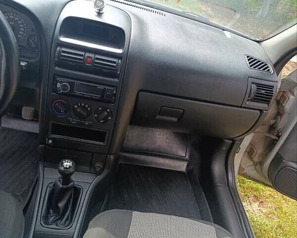 Бежевый Опель Астра, объемом двигателя 1.36 л и пробегом 194 тыс. км за 3500 $, фото 7 на Automoto.ua