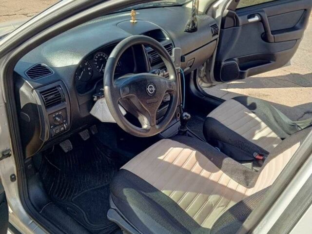 Бежевый Опель Астра, объемом двигателя 1.6 л и пробегом 165 тыс. км за 4000 $, фото 2 на Automoto.ua