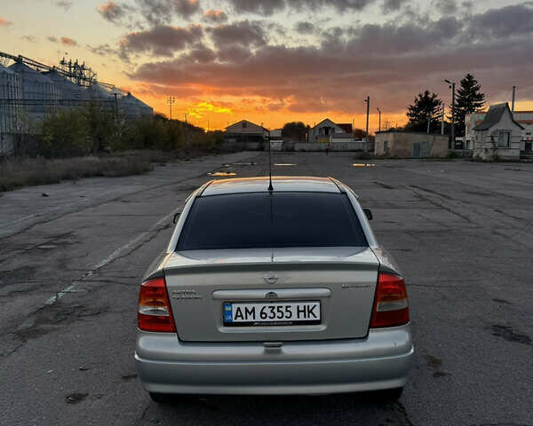 Опель Астра 2008 в Житомире на Automoto.ua Бежевый Опель Астра, объемом двигателя 1.6 л и пробегом 180 тыс. км за 3600 $, фото 2 на Automoto.ua