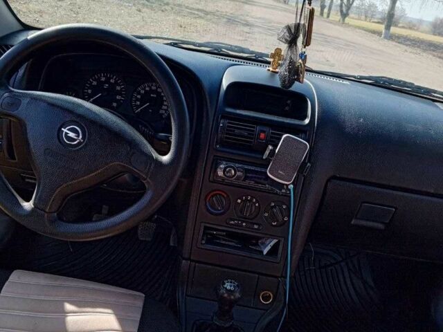 Бежевый Опель Астра, объемом двигателя 1.6 л и пробегом 165 тыс. км за 4000 $, фото 12 на Automoto.ua