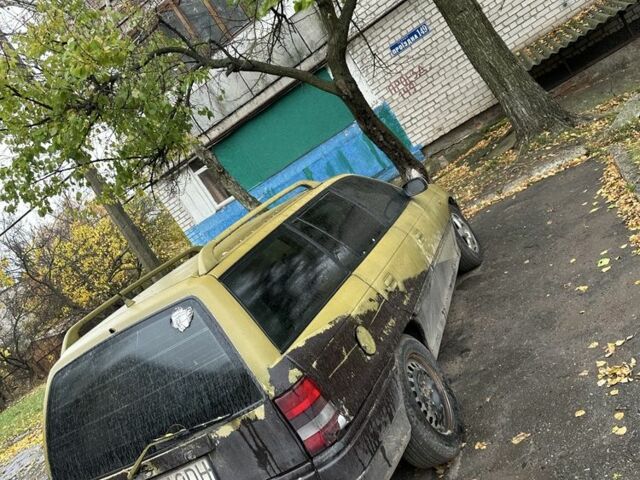 Бежевый Опель Астра, объемом двигателя 1.6 л и пробегом 300 тыс. км за 1051 $, фото 5 на Automoto.ua