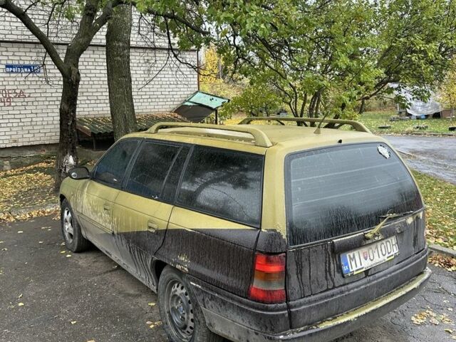 Бежевый Опель Астра, объемом двигателя 1.6 л и пробегом 300 тыс. км за 1051 $, фото 3 на Automoto.ua