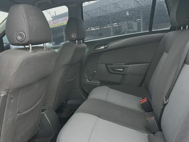 Бежевий Опель Астра, об'ємом двигуна 0 л та пробігом 290 тис. км за 4500 $, фото 6 на Automoto.ua