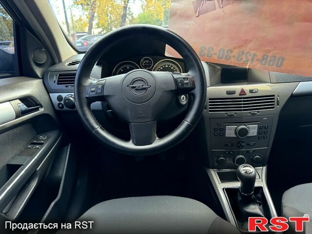 Бежевый Опель Астра, объемом двигателя 1.7 л и пробегом 292 тыс. км за 4999 $, фото 10 на Automoto.ua