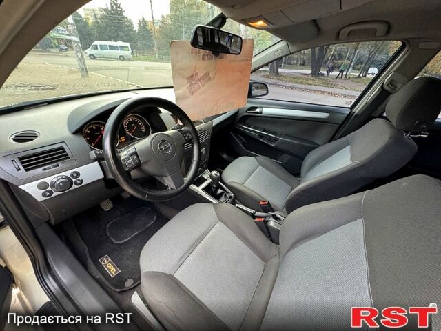 Бежевый Опель Астра, объемом двигателя 1.7 л и пробегом 292 тыс. км за 4999 $, фото 7 на Automoto.ua