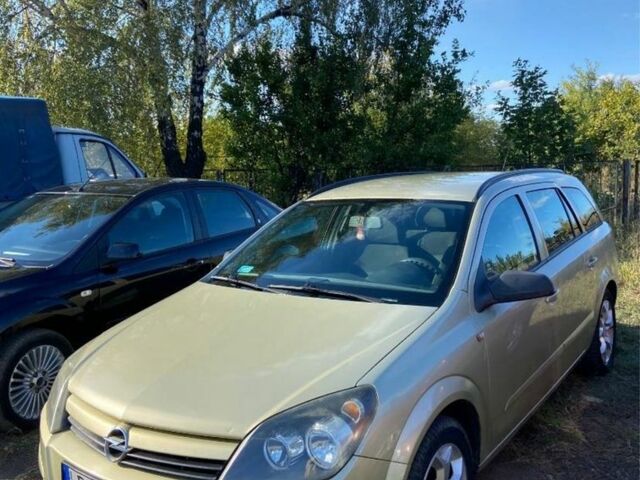 Бежевый Опель Астра, объемом двигателя 1.7 л и пробегом 300 тыс. км за 2550 $, фото 3 на Automoto.ua