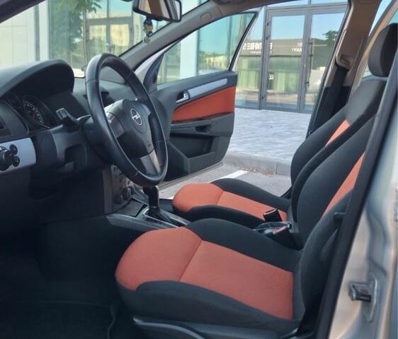 Бежевий Опель Астра, об'ємом двигуна 1.8 л та пробігом 181 тис. км за 6500 $, фото 7 на Automoto.ua