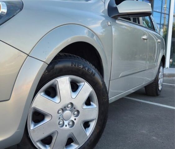 Бежевий Опель Астра, об'ємом двигуна 1.8 л та пробігом 181 тис. км за 6500 $, фото 6 на Automoto.ua