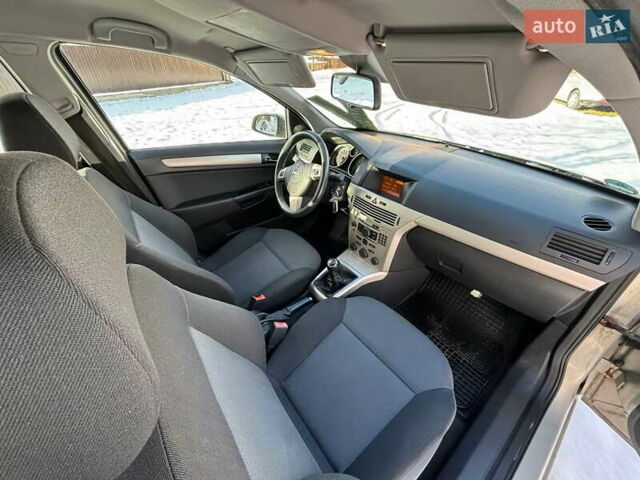 Бежевый Опель Астра, объемом двигателя 0 л и пробегом 212 тыс. км за 4950 $, фото 32 на Automoto.ua