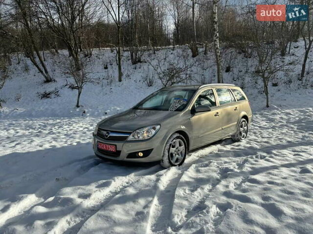 Бежевый Опель Астра, объемом двигателя 0 л и пробегом 212 тыс. км за 4950 $, фото 1 на Automoto.ua