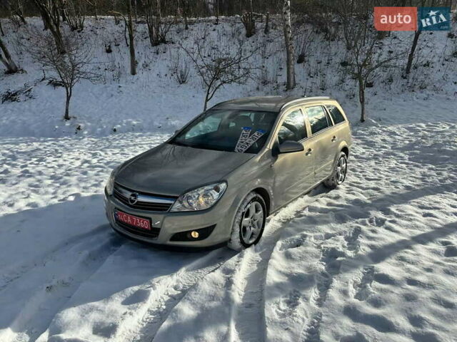 Бежевый Опель Астра, объемом двигателя 0 л и пробегом 212 тыс. км за 4950 $, фото 4 на Automoto.ua