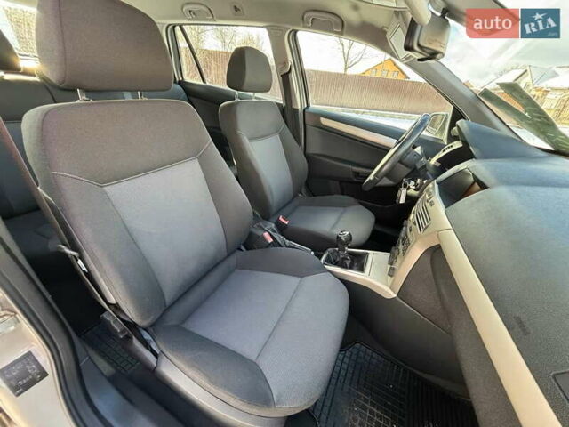 Бежевый Опель Астра, объемом двигателя 0 л и пробегом 212 тыс. км за 4950 $, фото 33 на Automoto.ua