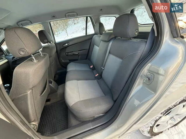 Бежевый Опель Астра, объемом двигателя 0 л и пробегом 212 тыс. км за 4950 $, фото 16 на Automoto.ua