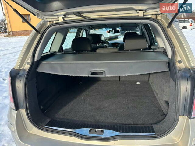 Бежевый Опель Астра, объемом двигателя 0 л и пробегом 212 тыс. км за 4950 $, фото 13 на Automoto.ua