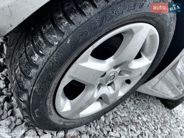 Бежевий Опель Астра, об'ємом двигуна 1.6 л та пробігом 193 тис. км за 4300 $, фото 9 на Automoto.ua