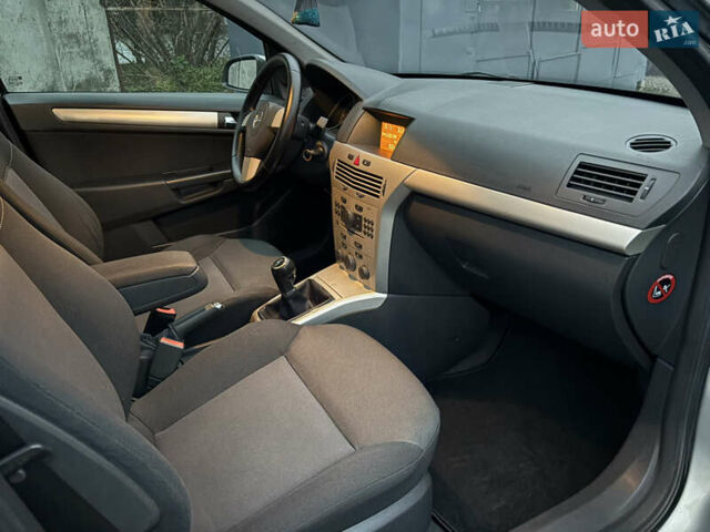 Бежевий Опель Астра, об'ємом двигуна 1.6 л та пробігом 211 тис. км за 5700 $, фото 33 на Automoto.ua