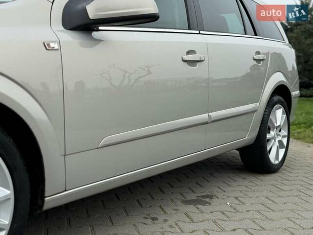 Бежевий Опель Астра, об'ємом двигуна 1.6 л та пробігом 290 тис. км за 4800 $, фото 11 на Automoto.ua