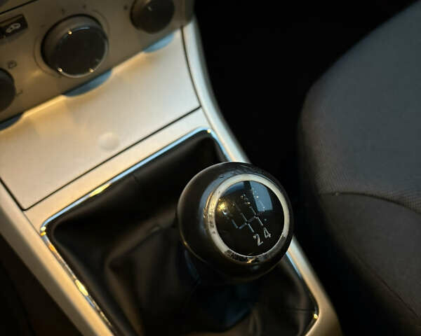 Бежевый Опель Астра, объемом двигателя 1.6 л и пробегом 211 тыс. км за 5900 $, фото 18 на Automoto.ua