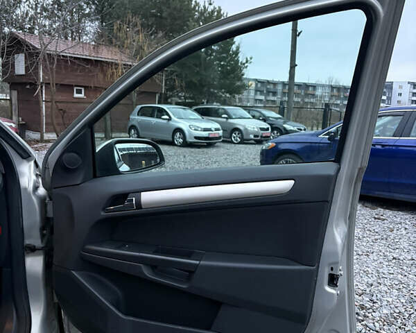 Бежевий Опель Астра, об'ємом двигуна 1.6 л та пробігом 211 тис. км за 5700 $, фото 29 на Automoto.ua