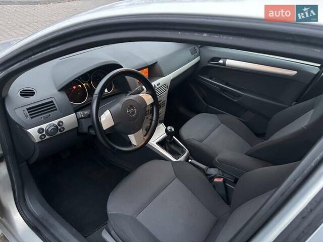 Бежевий Опель Астра, об'ємом двигуна 1.6 л та пробігом 210 тис. км за 4850 $, фото 9 на Automoto.ua