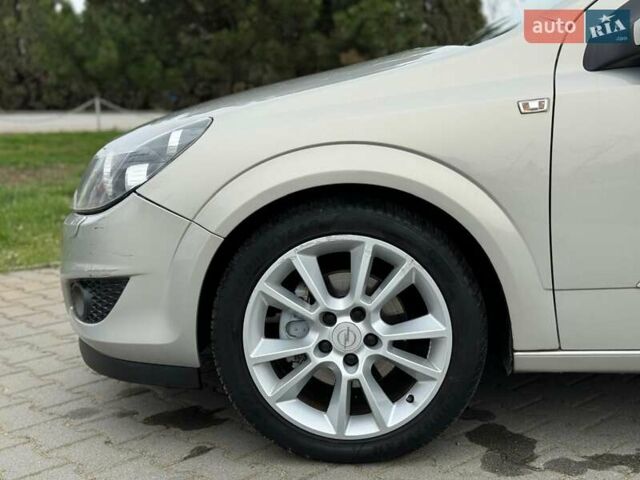 Бежевий Опель Астра, об'ємом двигуна 1.6 л та пробігом 290 тис. км за 4800 $, фото 10 на Automoto.ua