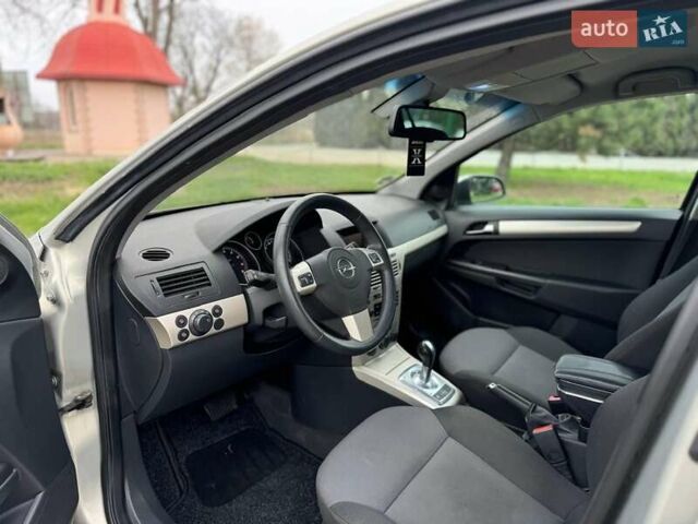 Бежевий Опель Астра, об'ємом двигуна 1.6 л та пробігом 290 тис. км за 4800 $, фото 15 на Automoto.ua