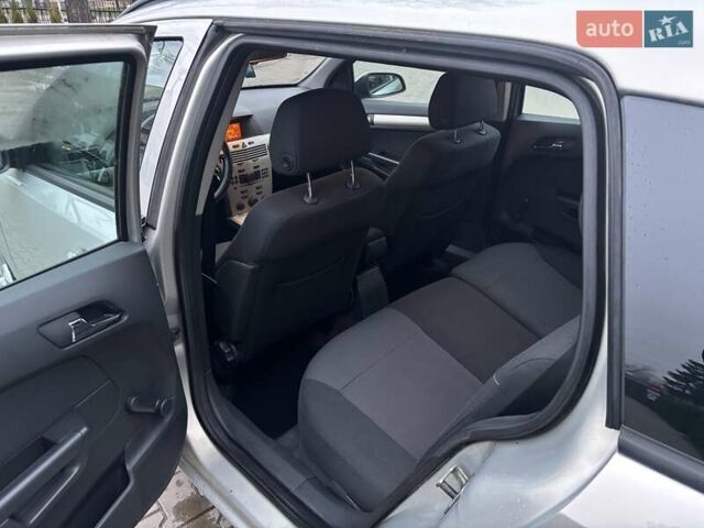 Бежевий Опель Астра, об'ємом двигуна 1.6 л та пробігом 210 тис. км за 4850 $, фото 12 на Automoto.ua