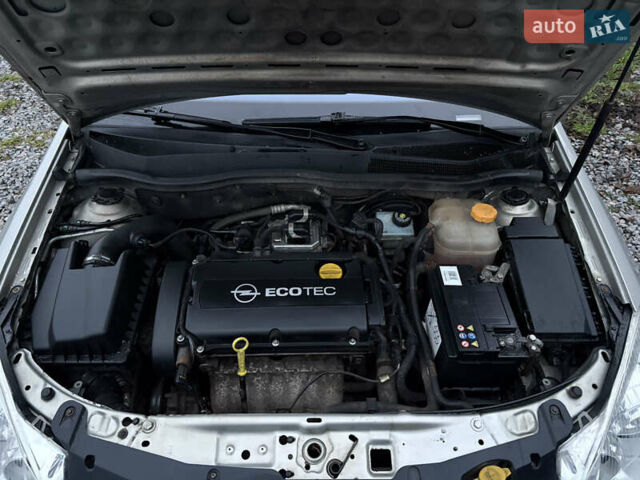 Бежевый Опель Астра, объемом двигателя 1.6 л и пробегом 211 тыс. км за 5900 $, фото 35 на Automoto.ua