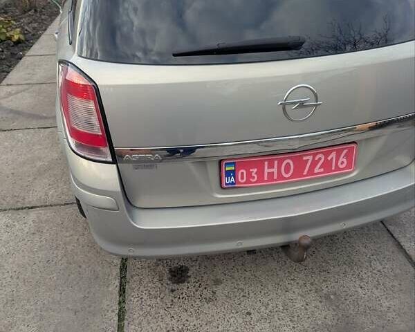 Опель Астра 2008 в Ровно на Automoto.ua Бежевый Опель Астра, объемом двигателя 1.6 л и пробегом 265 тыс. км за 5250 $, фото 6 на Automoto.ua