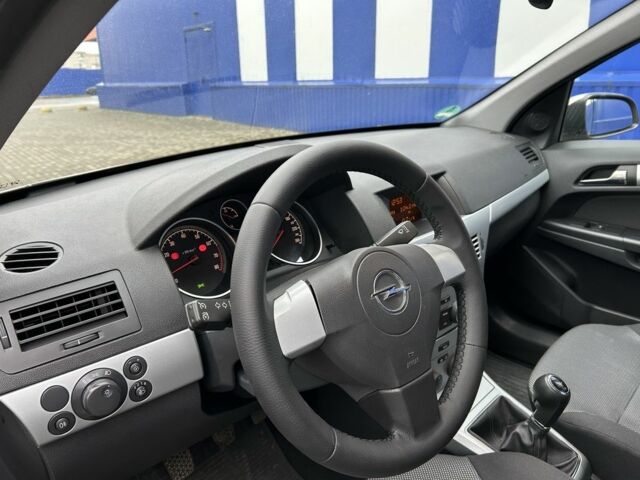 Бежевий Опель Астра, об'ємом двигуна 1.6 л та пробігом 212 тис. км за 5900 $, фото 4 на Automoto.ua