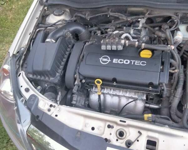 Опель Астра 2010 у Калуше на Automoto.ua Бежевий Опель Астра, об'ємом двигуна 1.6 л та пробігом 146 тис. км за 5800 $, фото 7 на Automoto.ua